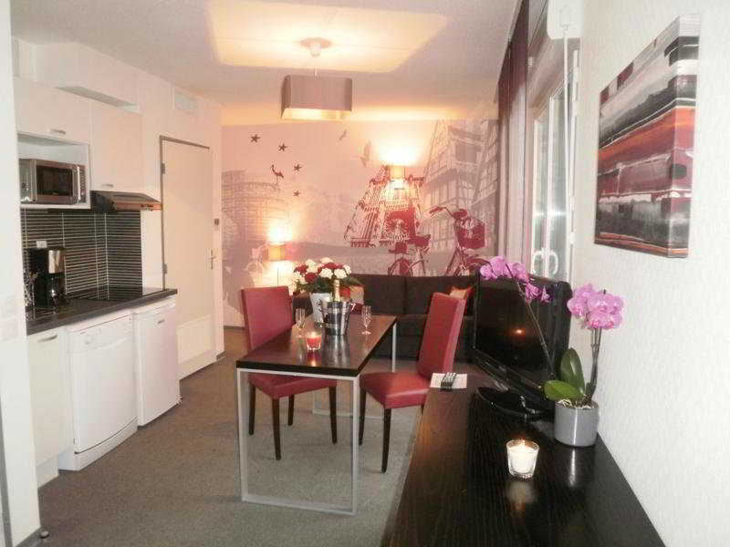 ลากร็องฌ์ อพาร์ตโฮเทล สตราสบูร์ก วิลสัน Aparthotel ภายนอก รูปภาพ